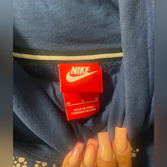 Nike hoodie size medium - Picture 3 of 3